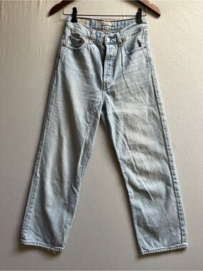 Levi's Ribcage Straight Ankle High Waisted Button Fly Jeans Size 26 Light Wash
